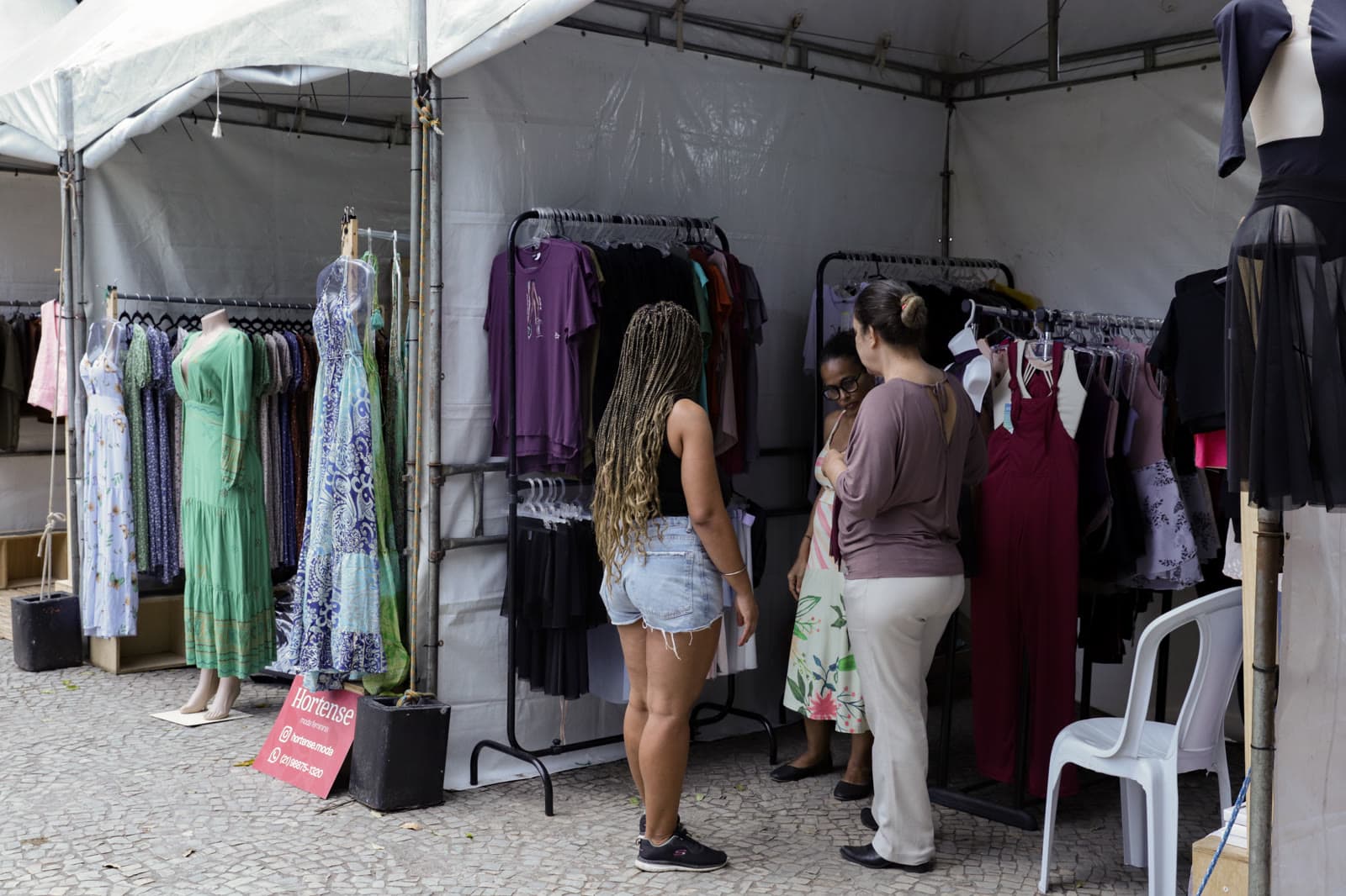 Moda autoral vendendo direto ao público