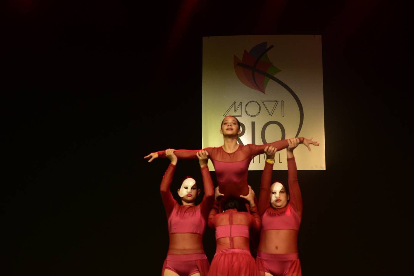 Os formadores: os professores de dança que treinaram os finalistas do MoviRio 2026
